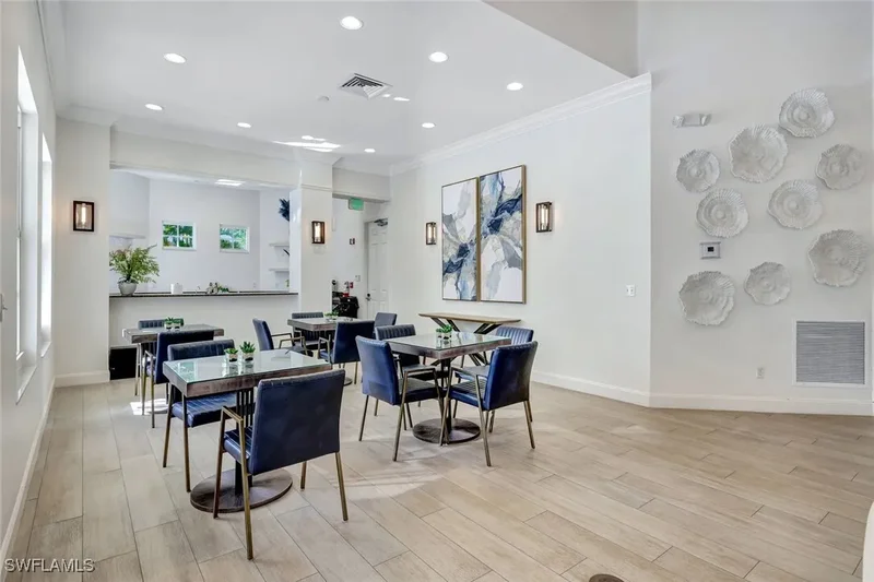 410 Flagship Drive 501, Naples, Florida, United States. - Photo 18