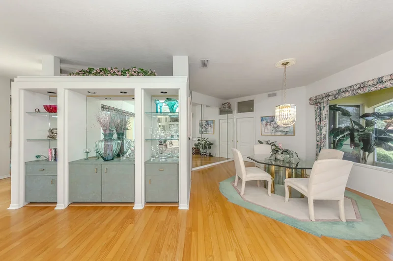 210 Vestavia Drive, Venice, FL 34292, Venice, Florida, United States. - Photo 6