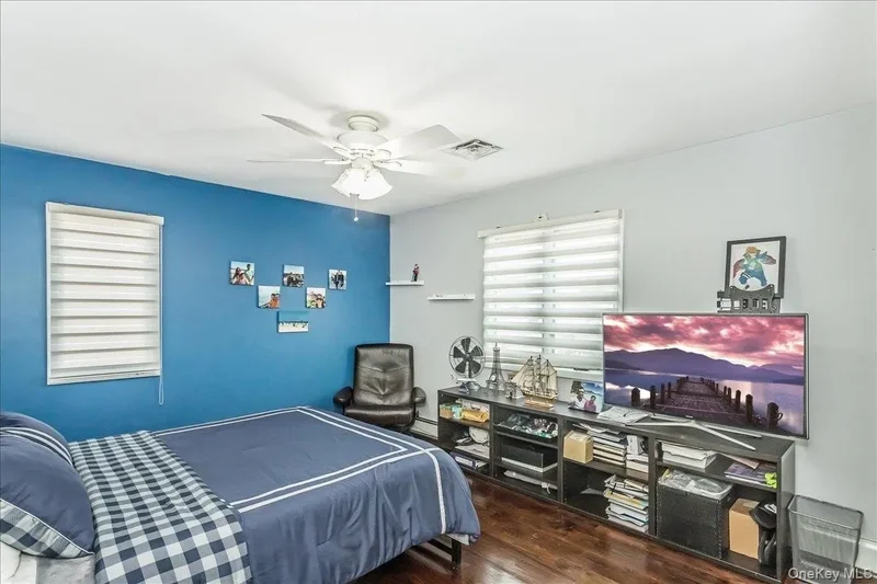 922 N 1st Street, New Hyde Park, NY, 11040, USA, New Hyde Park, New York, United States. - Photo 18
