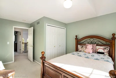 Thumbnail 18