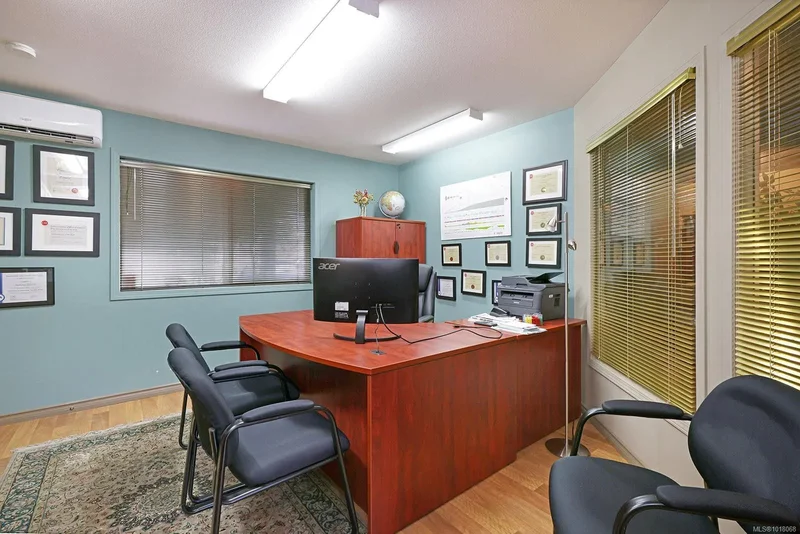 949 Fitzgerald Ave, Courtenay, British Columbia, Canada. - Photo 30