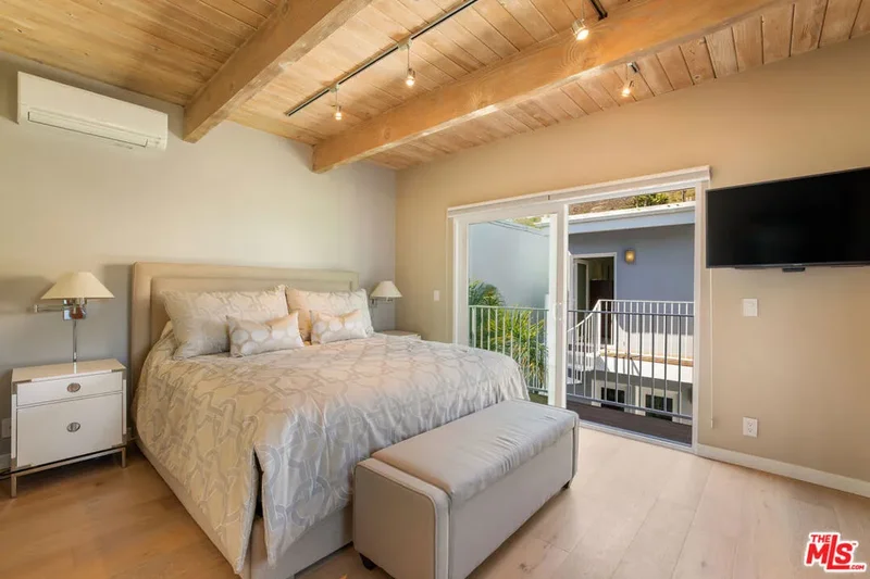 11770 Pacific Coast Highway Q, Malibu, California, United States. - Photo 4