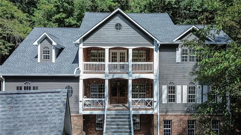 Single Family Residence in Atlanta