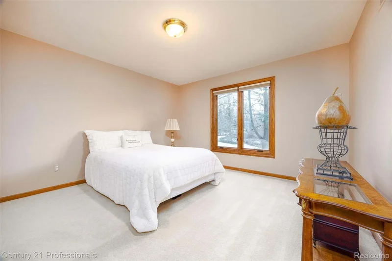 1180 Knob Creek Drive, Rochester, MI 48306, Rochester, Michigan, United States. - Photo 31