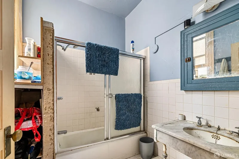 1645-1649 Sacramento Street, San Francisco, CA 94109, San Francisco, California, United States. - Photo 20