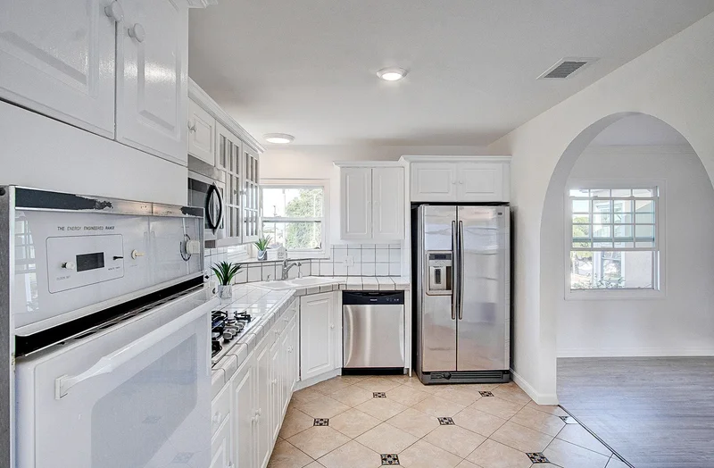 901 South Ellery Drive , San Pedro, CA 90732, Los Angeles, California, United States. - Photo 18