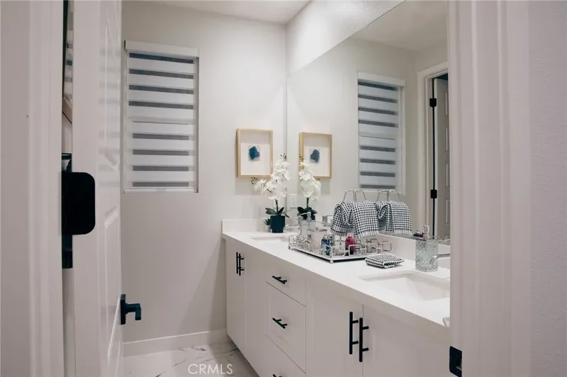 28618 Bloom, Santa Clarita, California, United States. - Photo 31