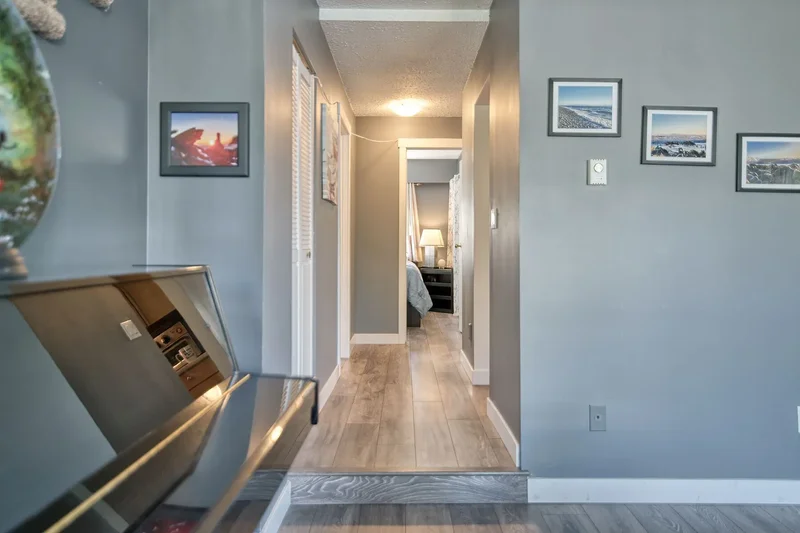 6135 Fairway Avenue, Sechelt, BC V7Z 0L6, Sechelt, British Columbia, Canada. - Photo 22