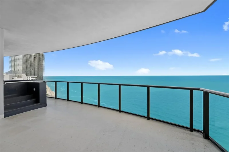 18555 Collins Ave,Sunny Isles Beach, Fl, 33160