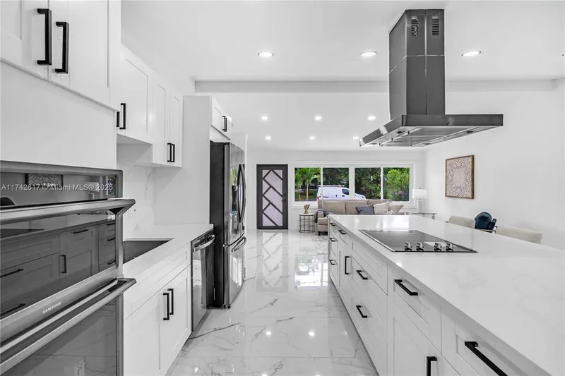 2524 Sugarloaf Ln, Fort Lauderdale, FL 33312, Fort Lauderdale, Florida, United States. - Photo 9