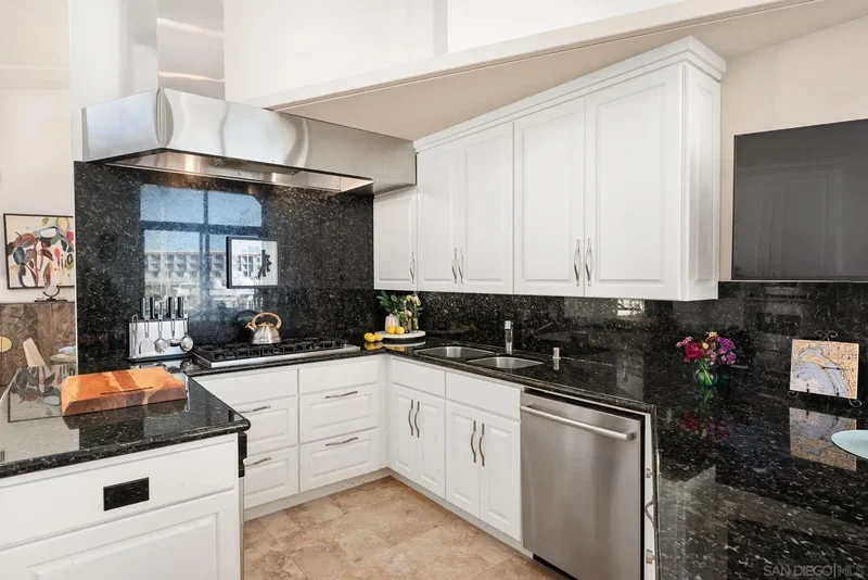 25 The Point, Coronado, California, United States. - Photo 56