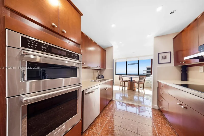 1581 Brickell Ave 2104, Miami, Florida, United States. - Photo 16