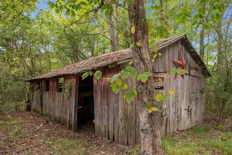 180 Old Garners Creek Rd, Dickson, TN 37055, Dickson, Tennessee, United States. - Photo 63