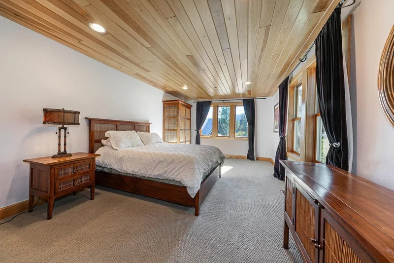 9140 Scenic Drive, South Lake Tahoe, California, United States. - Photo 21