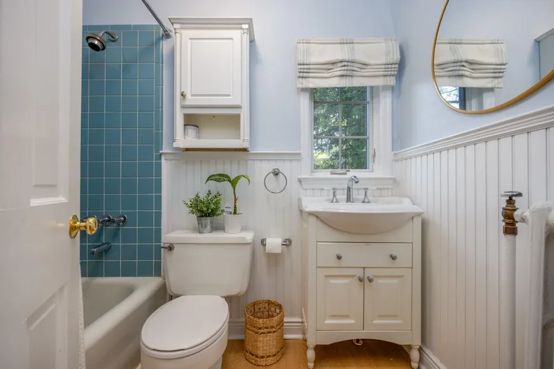 209 Pondfield Road W, Bronxville, NY 10708, Bronxville, New York, United States. - Photo 26