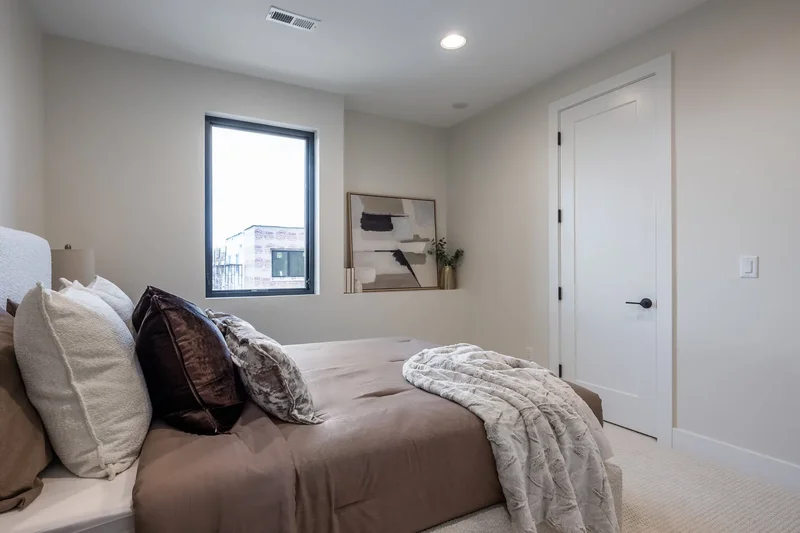 4455 S Holladay Park Lane, Holladay, UT 84124, Holladay, Utah, United States. - Photo 7