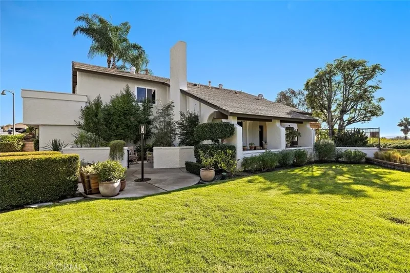 27232 Borrasca, Mission Viejo, California, United States. - Photo 5