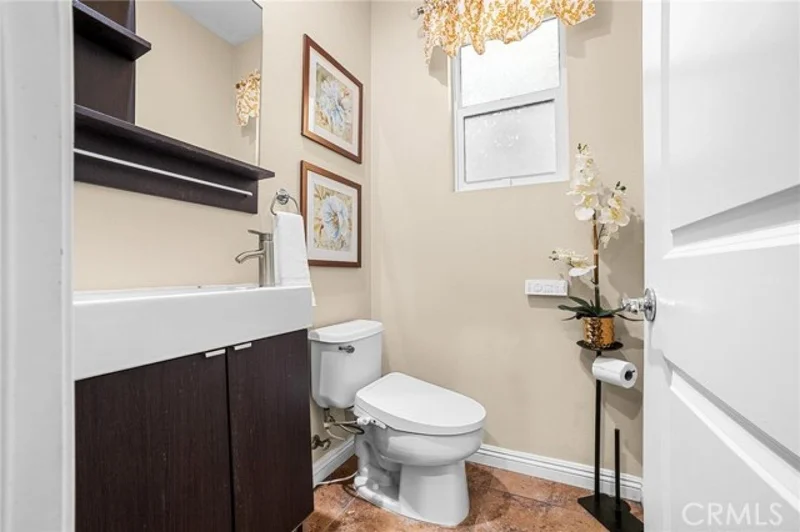 14578 Manchester, Chino, California, United States. - Photo 20