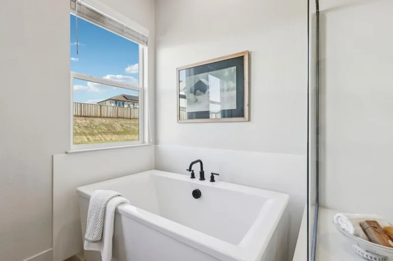 179 Luna Way, Hollister, California, United States. - Photo 39