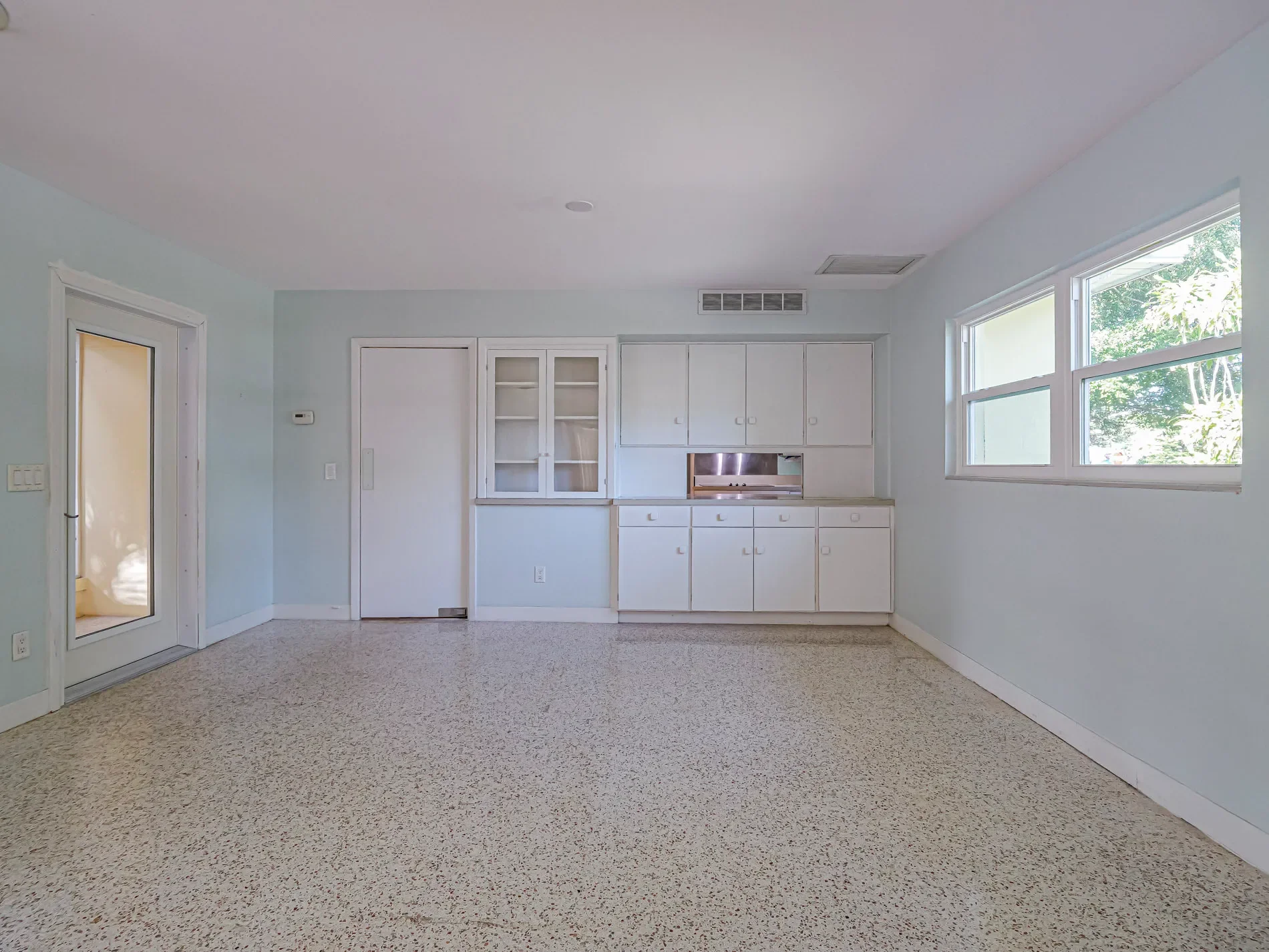 975 25th Street , Vero Beach, FL 32960, Vero Beach, Florida, United States. - Photo 9