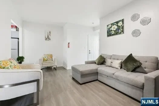 7 Laird Place, Cliffside Park, New Jersey, United States. - Photo 1