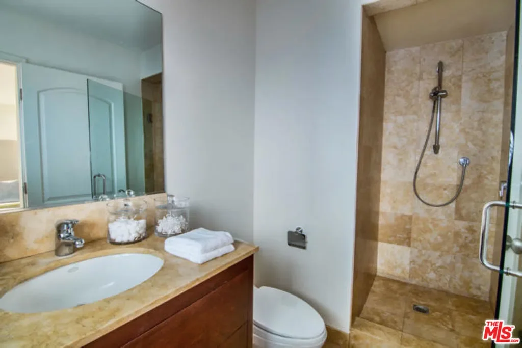 9633 Highridge Drive, Beverly Hills, California, United States. - Photo 9