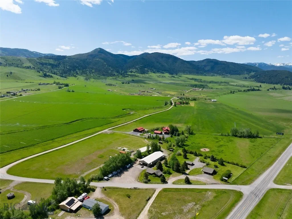 56 & 70 E Williams Road, Gallatin Gateway, Montana, United States. - Photo 18