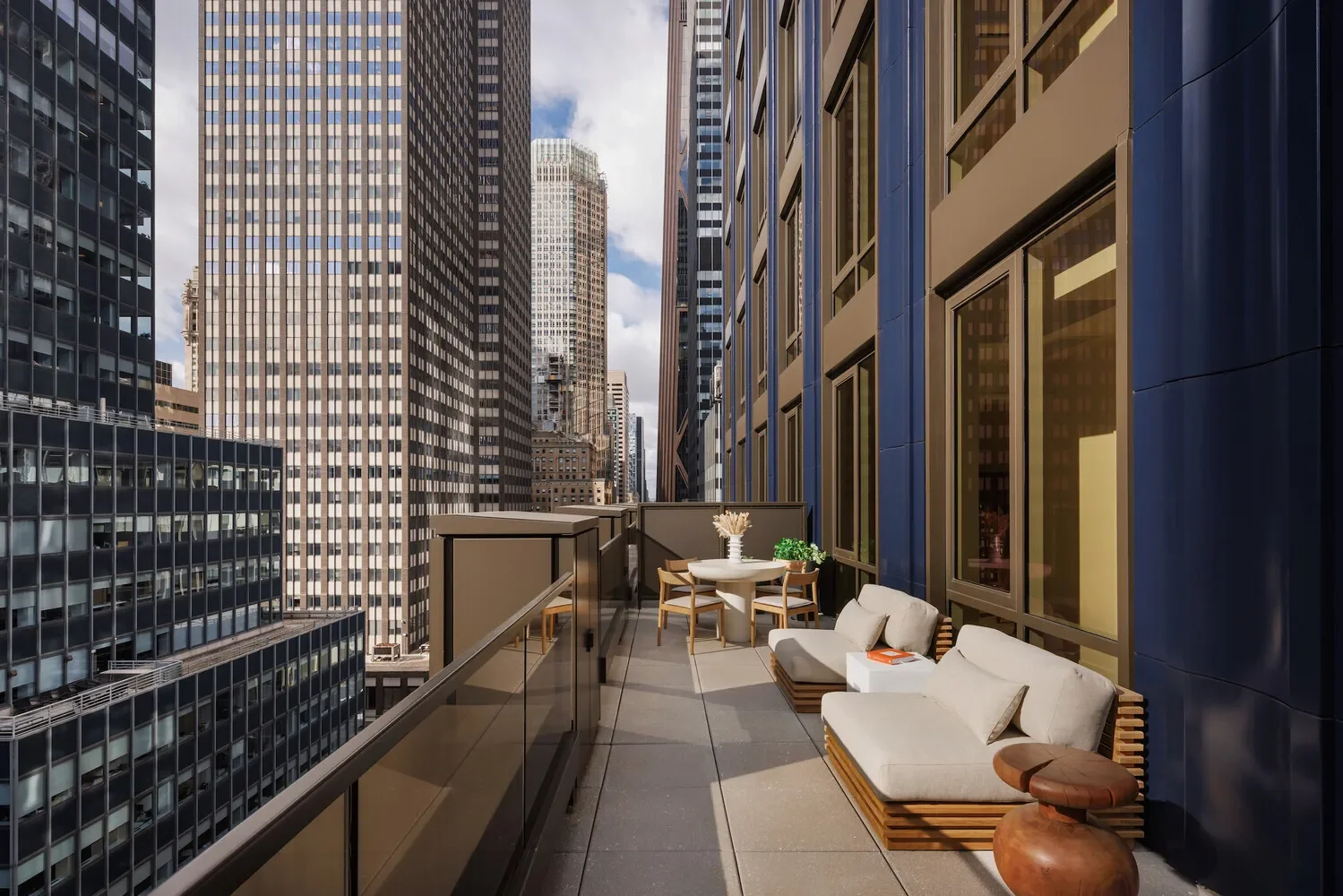 Monogram New York, 135 E 47TH ST, New York, New York, United States. - Photo 16