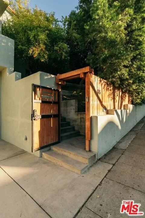 816 Hyperion Avenue, Los Angeles, California, United States. - Photo 33