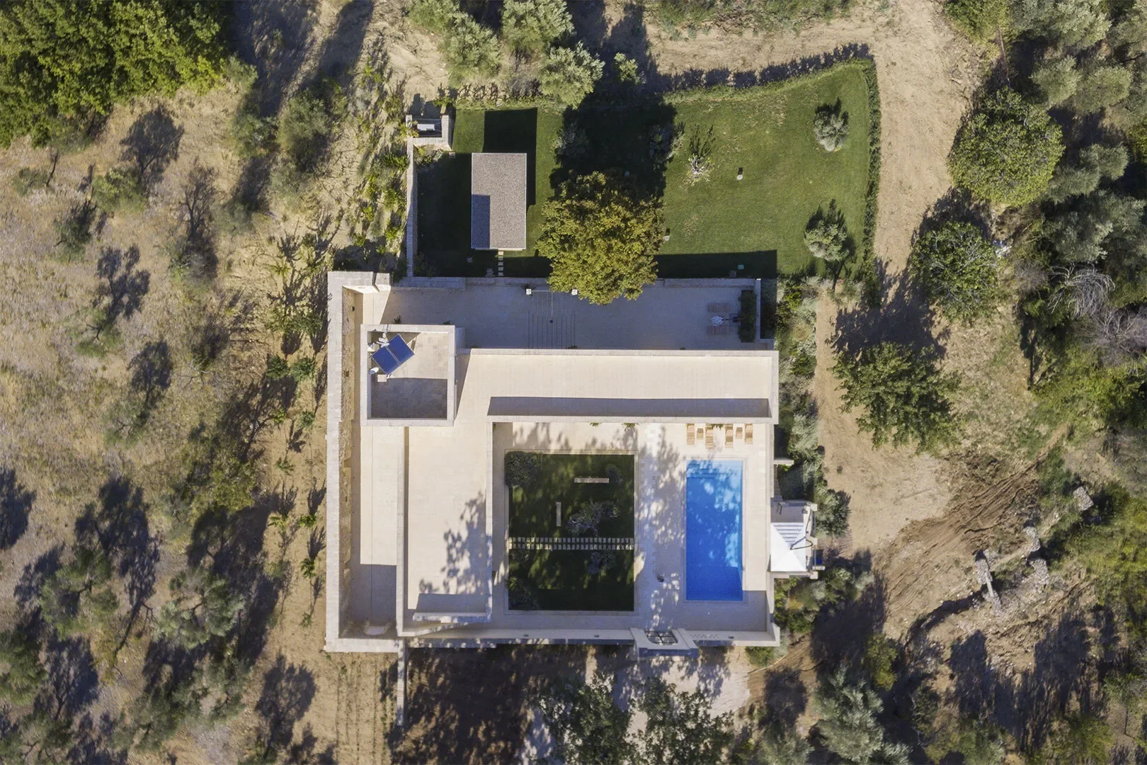Viale Enzo Ferrari, 70128 Bari BA, Italy, Apulia, Italy. - Photo 14