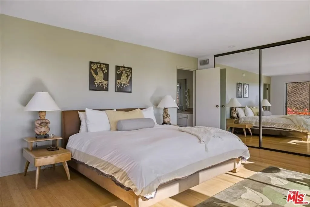 1358 Killarney Avenue, Los Angeles, California, United States. - Photo 41