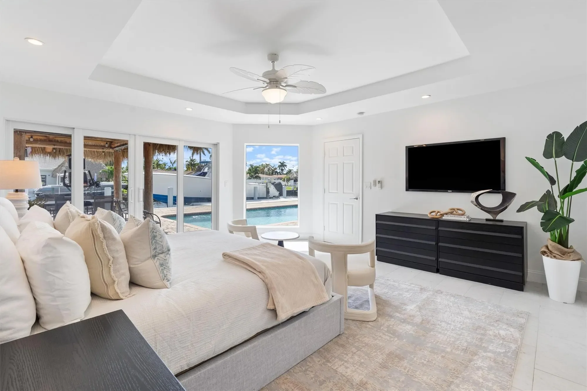370 SE 3rd Ct, Pompano Beach, Florida, United States. - Photo 12