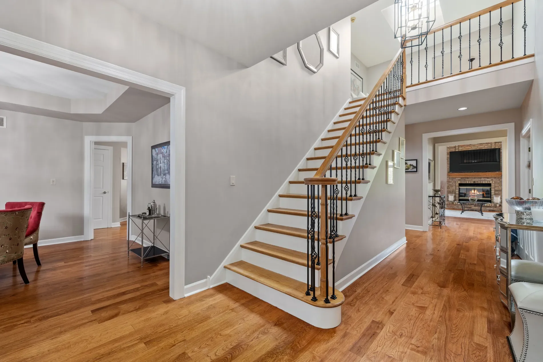 55 Chesterfield Court , Burr Ridge, IL 60522, Burr Ridge, Illinois, United States. - Photo 5