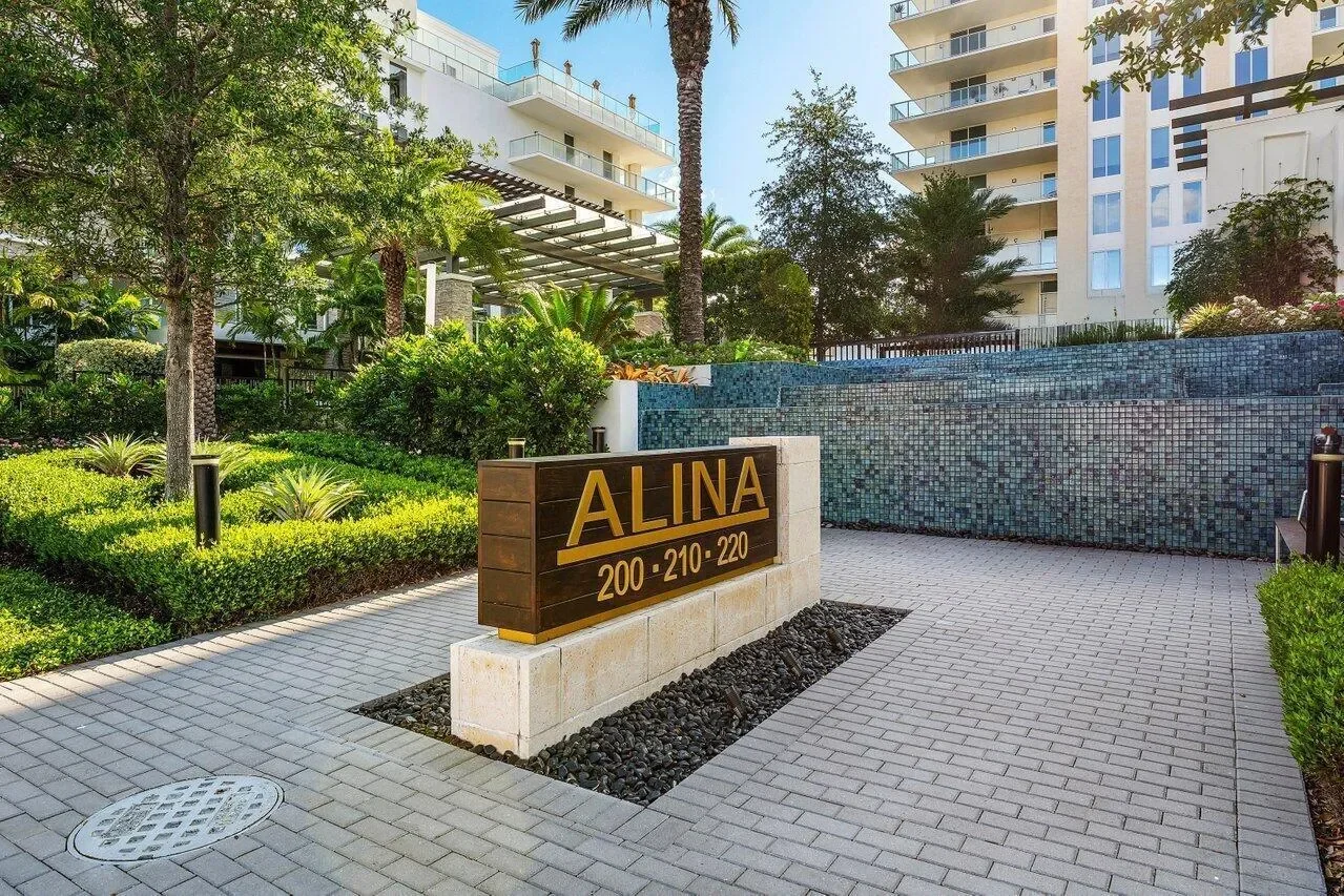 220 SE Mizner Boulevard, Boca Raton, Florida, United States. - Photo 29