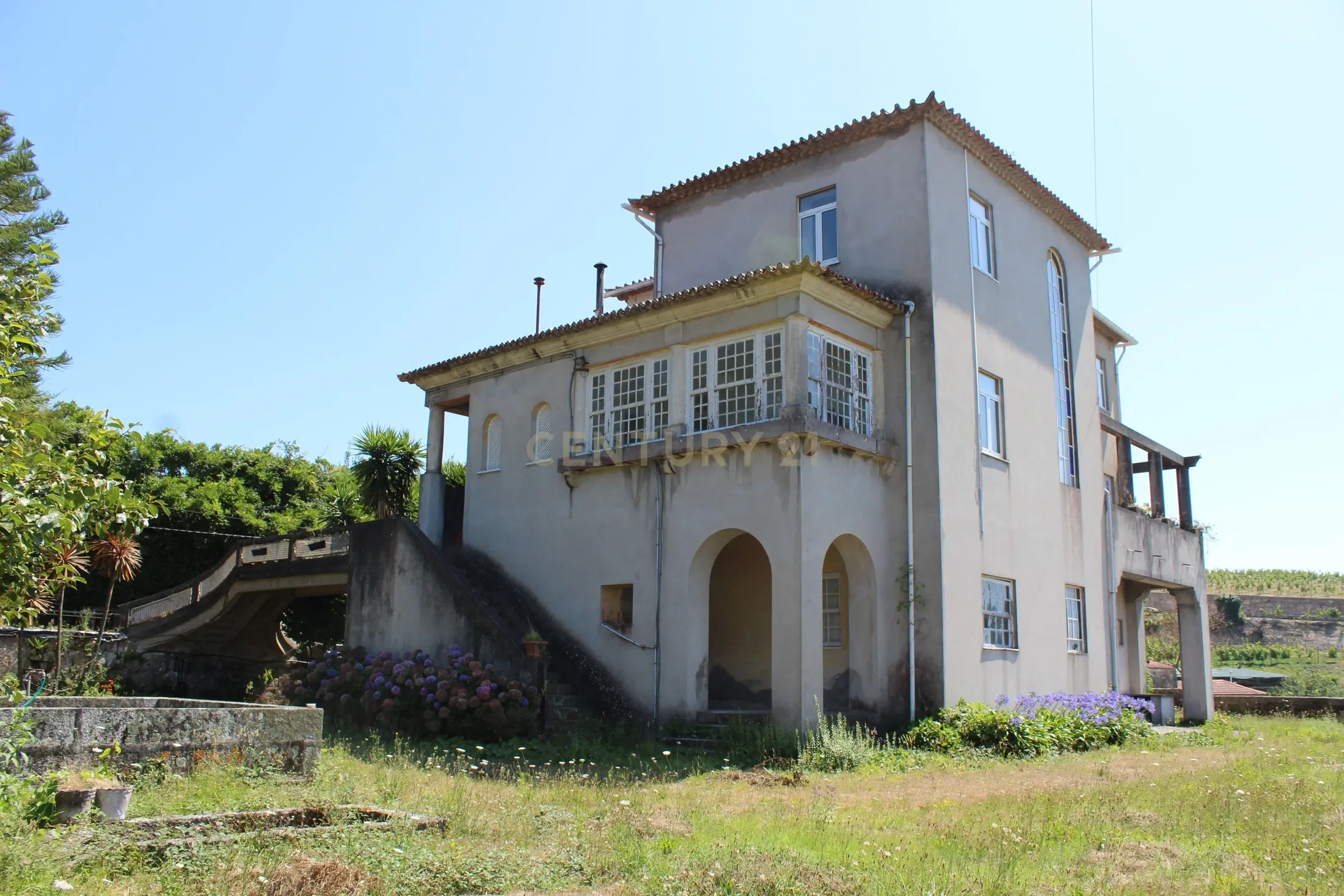 Exterior photo 10
