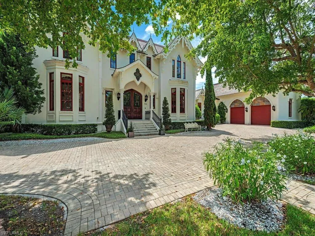 730 21st AVE, Naples, FL, 34102, USA, Naples, Florida, United States. - Photo 8