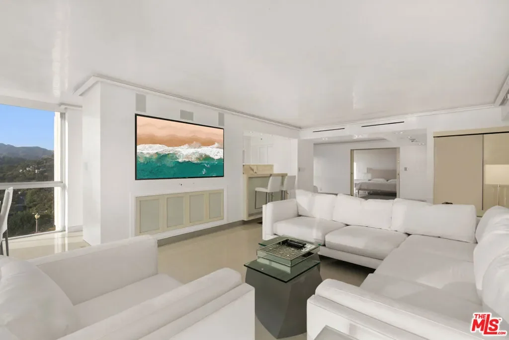 201 Ocean Avenue 409P, Santa Monica, California, United States. - Photo 6