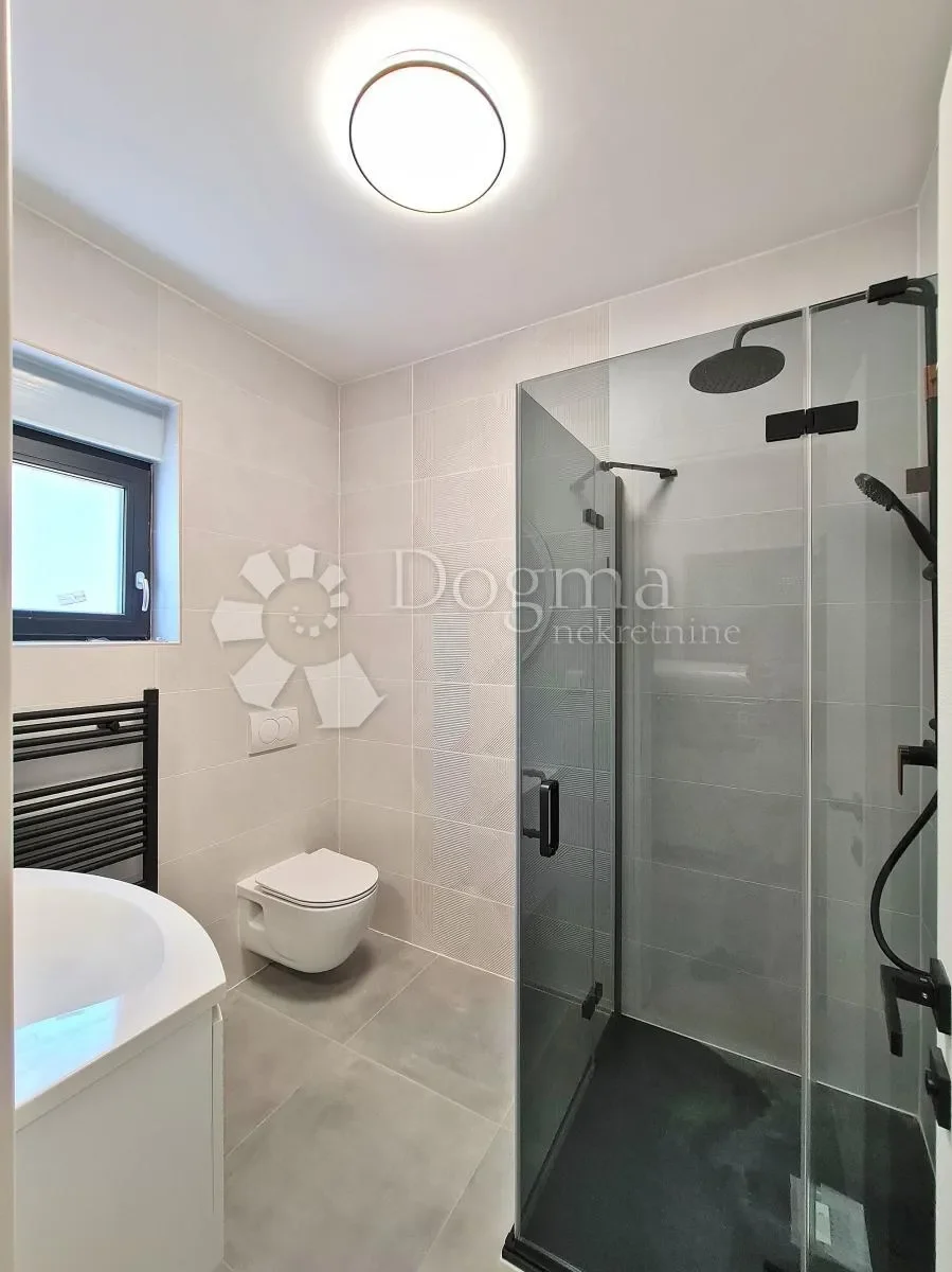 Gallery photo 7