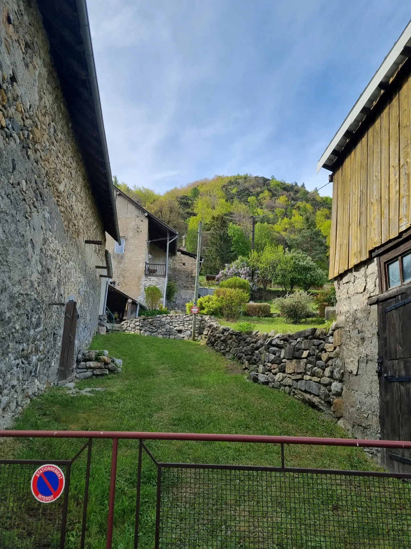 Embrun, Ontario, Canada. - Photo 7