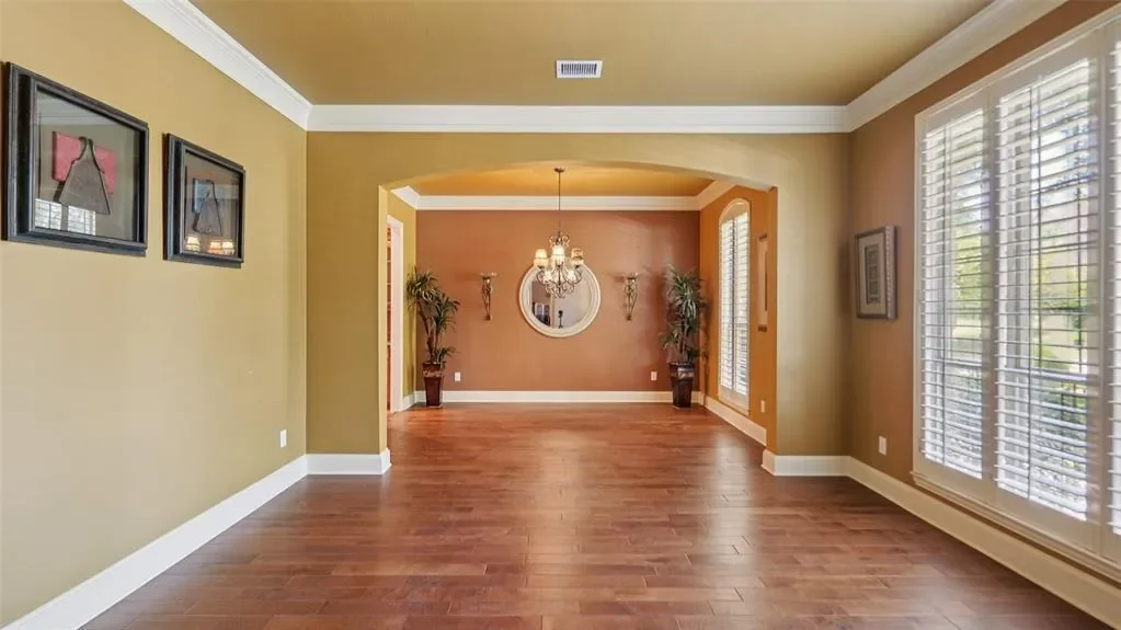 Gallery photo 8