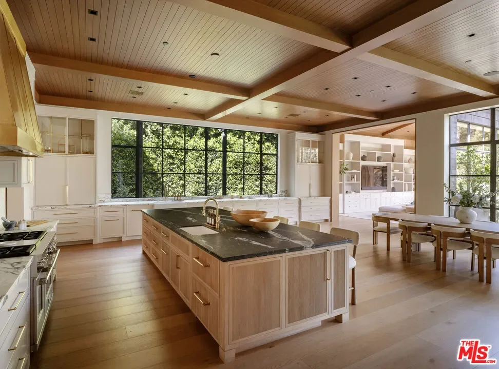 250 S Rockingham Avenue, Los Angeles, California, United States. - Photo 5