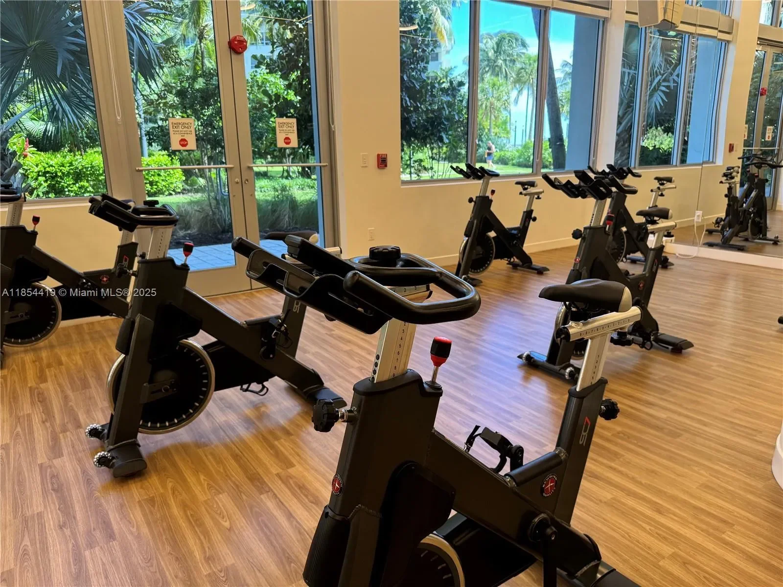 1500 Bay Rd, Miami Beach, Florida, United States. - Photo 27