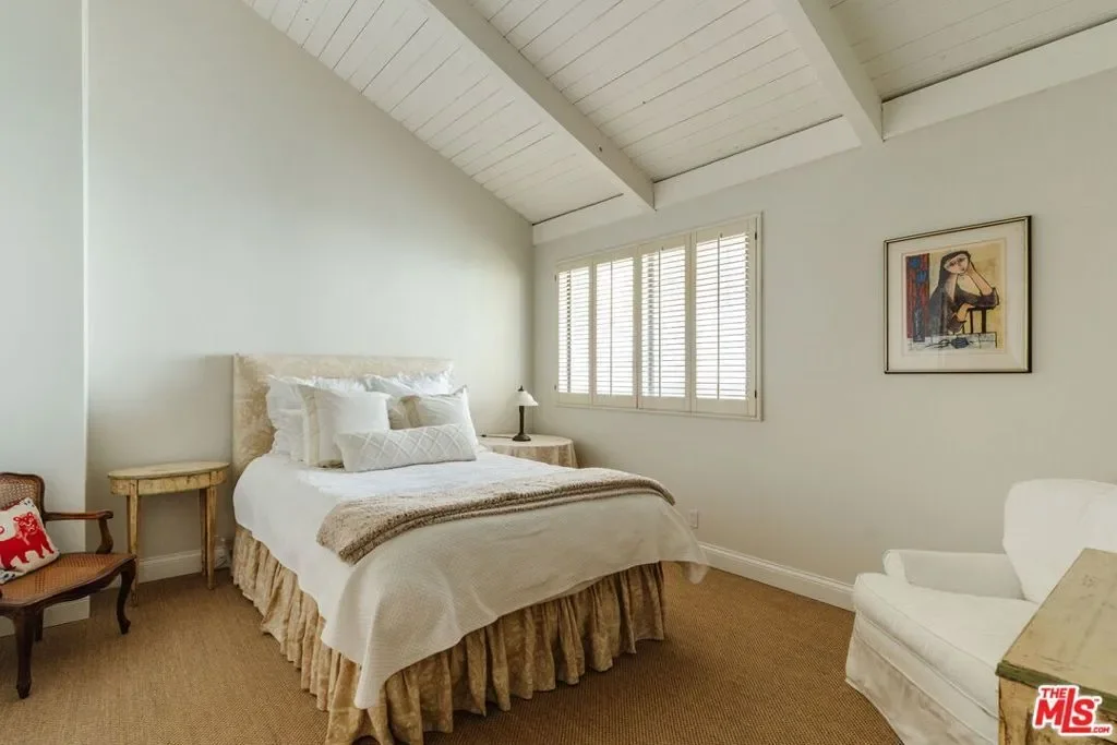 8611 Burton Way 5, West Hollywood, California, United States. - Photo 9