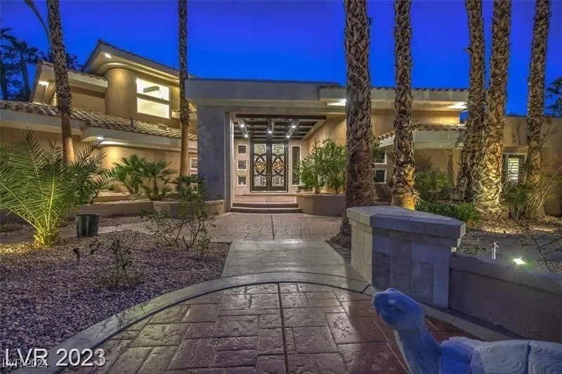 4927 Spanish Heights Drive, Las Vegas, Nevada, United States. - Photo 2