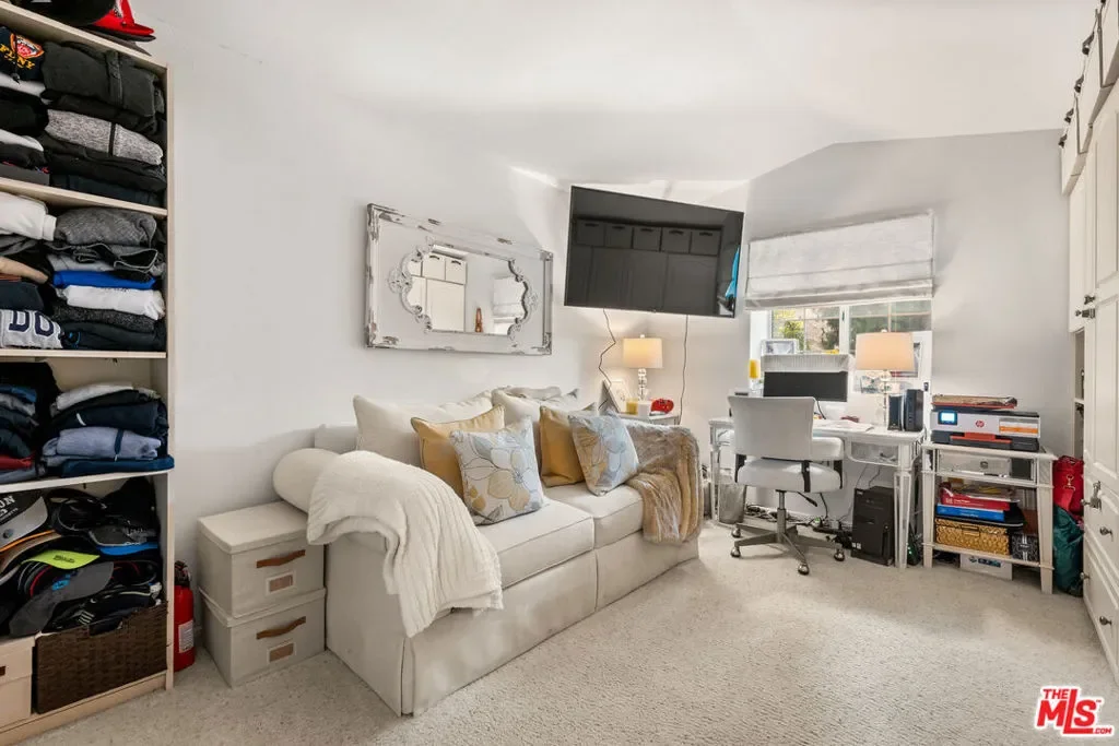 7282 Woodvale Court, Bell Canyon, California, United States. - Photo 1