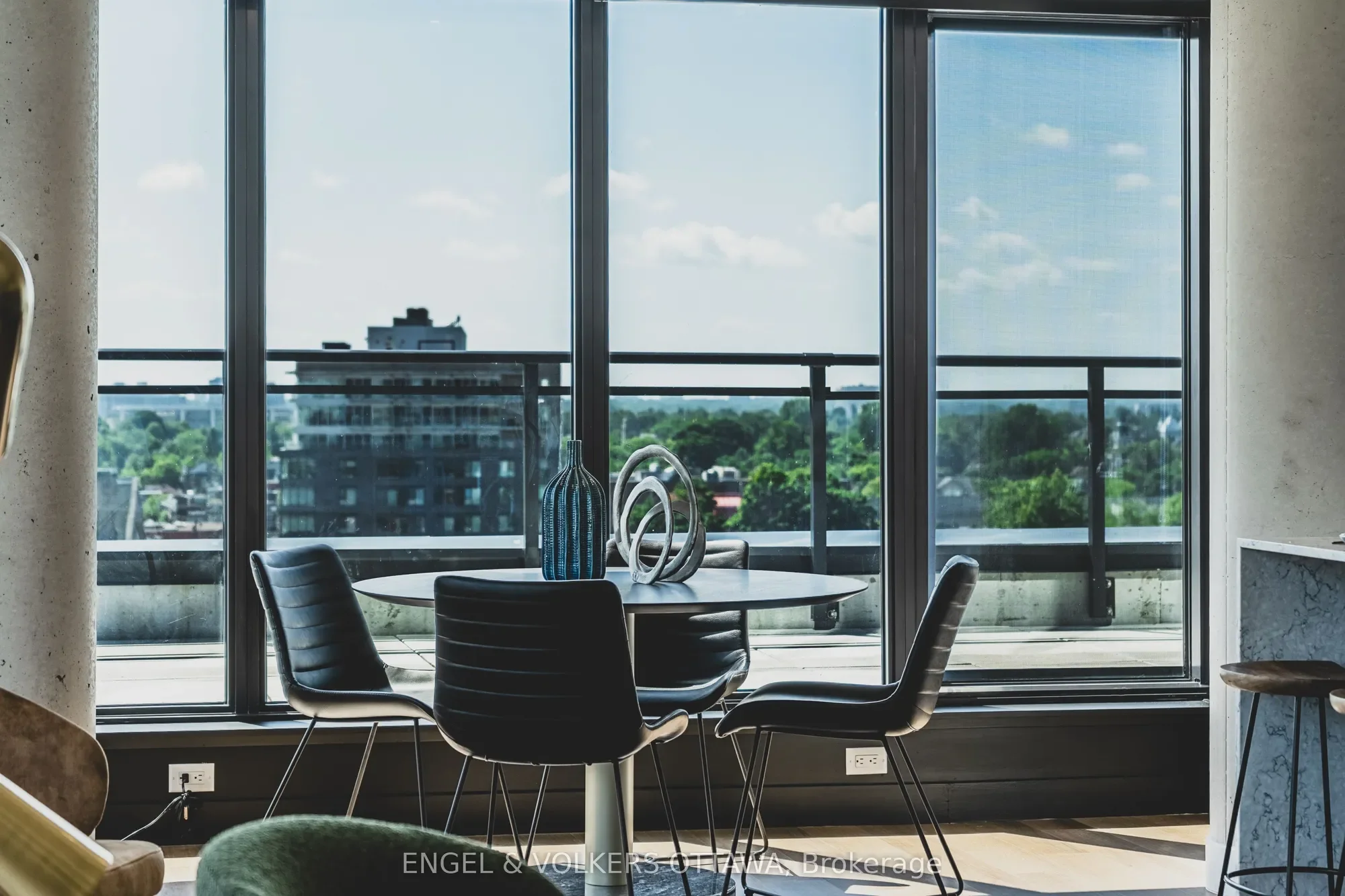 Gallery photo 12