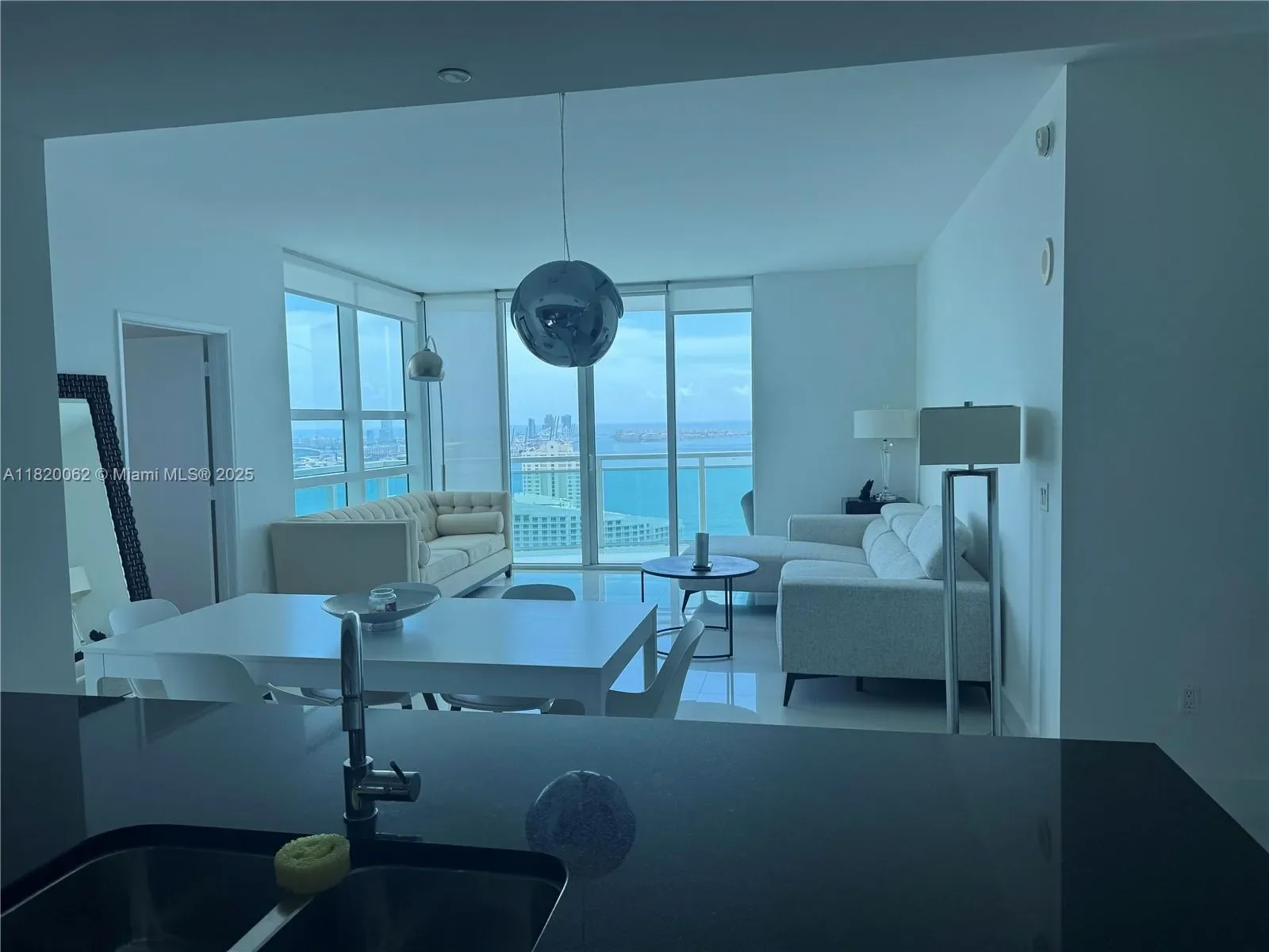 950 Brickell Bay Dr, #3710, Miami, Florida, United States. - Photo 40