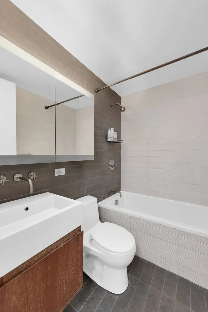 515 East 72, 515 E 72ND ST, New York, New York, United States. - Photo 4