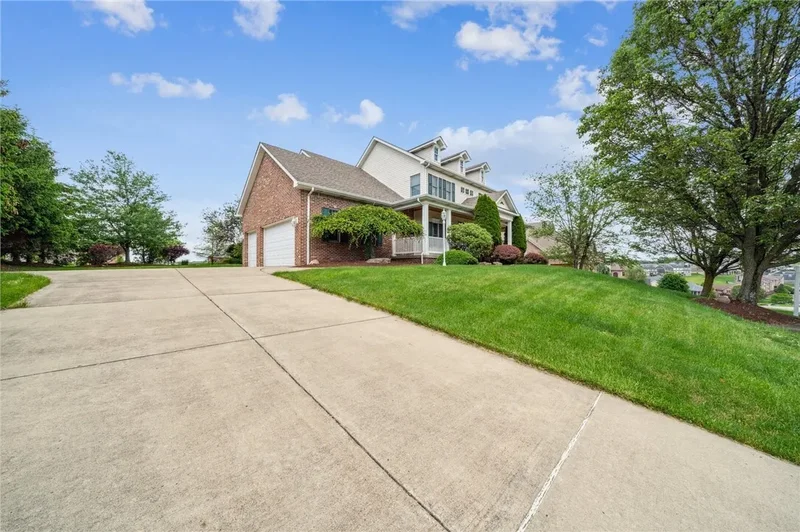 1012 Country Club Dr, Penn Twp, PA 15644, Jeannette, Pennsylvania, United States. - Photo 44
