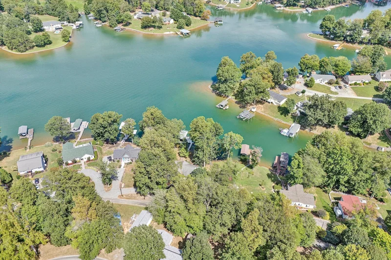 228 Cove RD, Penhook, VA 24137, Penhook, Virginia, United States. - Photo 54